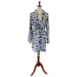 Frederick’s of Hollywood women’s L XL soft cozy sexy zebra print robe